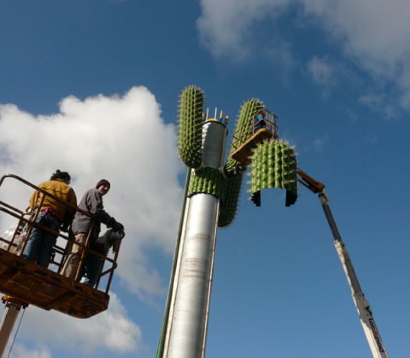 Dekorationen für «Shoot up – tilt tower II»